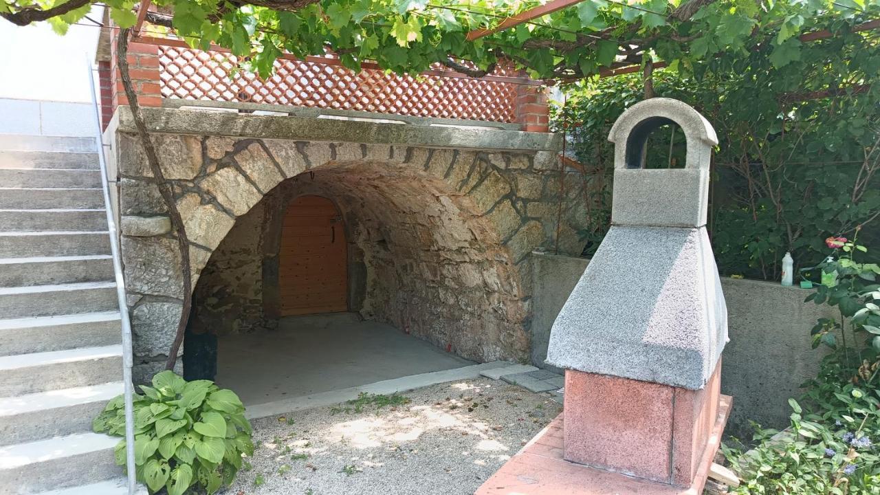 Apartment Dinka Kornić Esterno foto